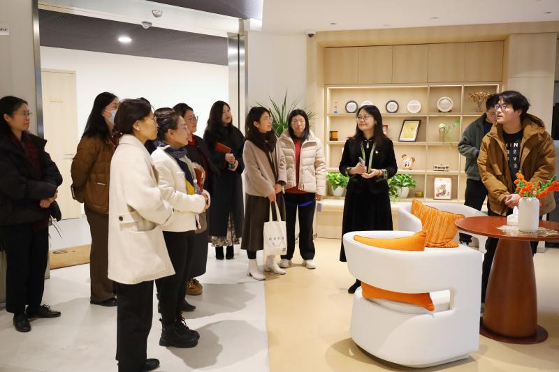 20251209_110926_637.jpg 参观环节-心理中心.jpg