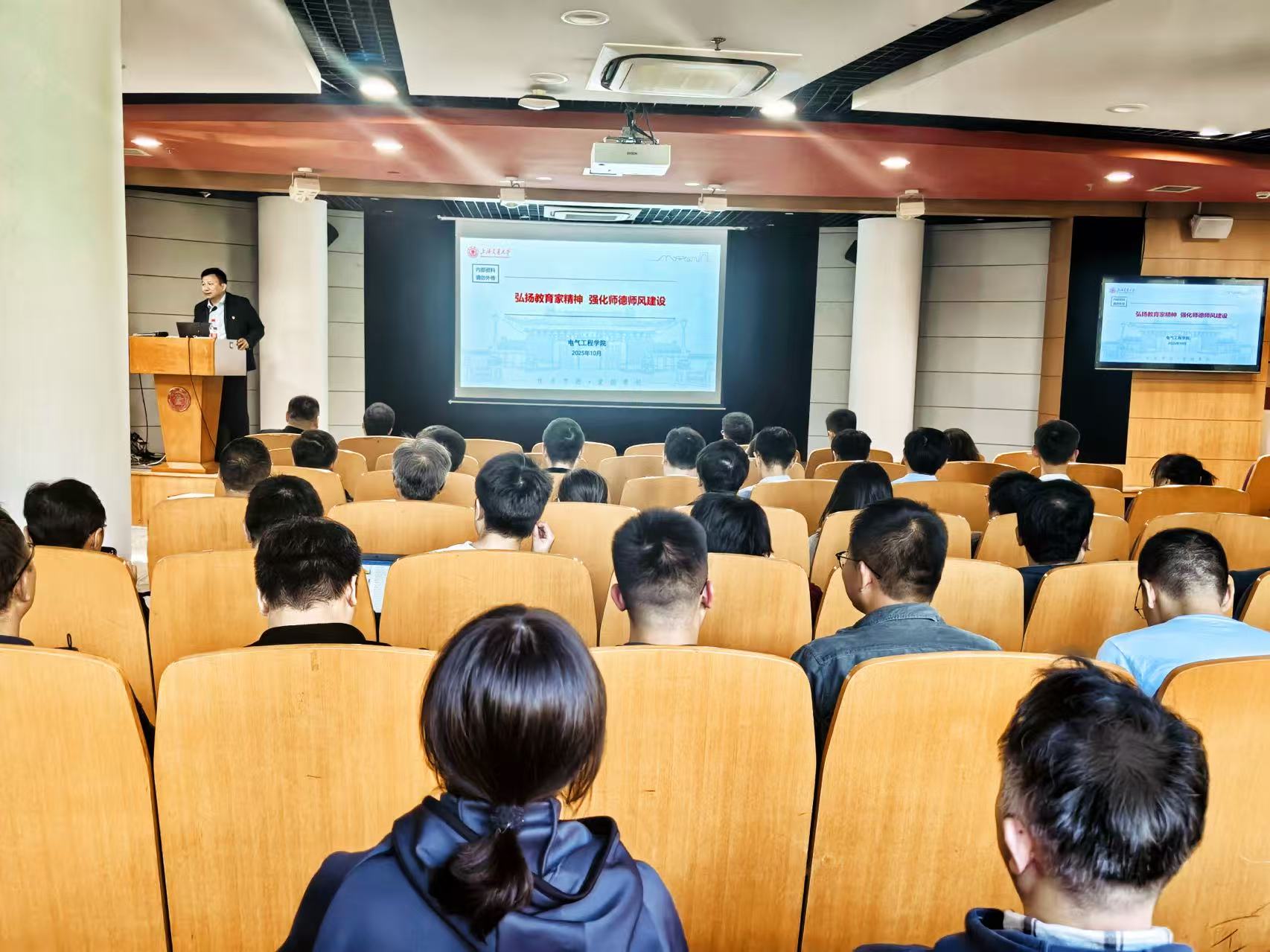 1762137426890815.jpg 1762137426890815.jpg