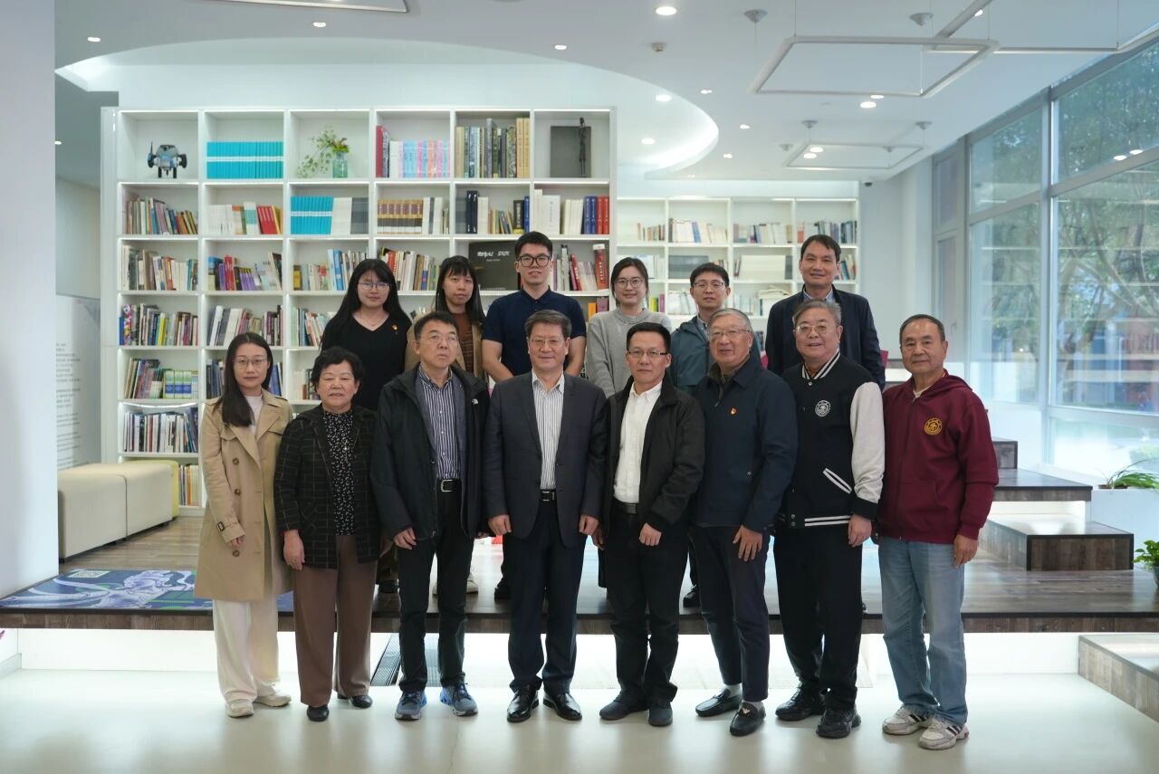 CC Events | 开云网页登录关心下一代工作委员会文创学院分会成立仪式暨聘任仪式顺利举行