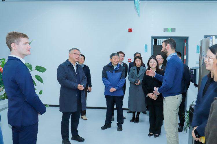 教育部党组成员、副部长任友群调研开云app官网入口下载苹果版
