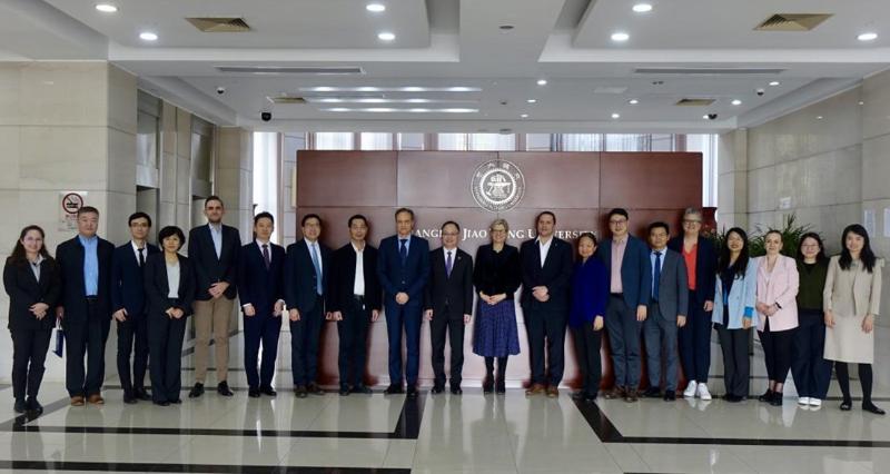 德国慕尼黑工业大学高级副校长一行访问开云网页登录
